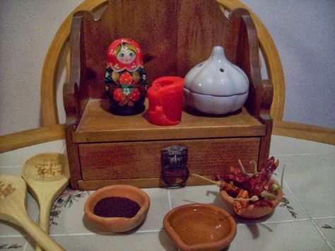 Kitchen Witch Altar Kitchen Witch Altar, Kitchen Altar, Witches Jar, Witchy Kitchen, Spiritual Altar, Witch Altar, Mini Altar, Traditional Witchcraft, Folk Magic