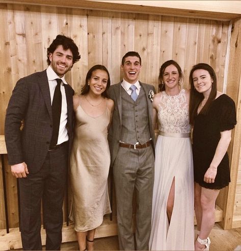 Andi Sullivan #25, USWNT, married Drew Skundrich December 15, 2019. Pictured, left to right: Dansby Swanson, Mallory Pugh (USWNT), Drew Skundrich, Andi Sullivan-Skundrich, and Rose Lavelle (USWNT). Dansby Swanson Wedding, Dansby Swanson And Mallory Pugh, Dansby Swanson, Good Soccer Players, Power Couple, Atlanta Braves, Soccer Players, Atlanta, Bridesmaid Dresses