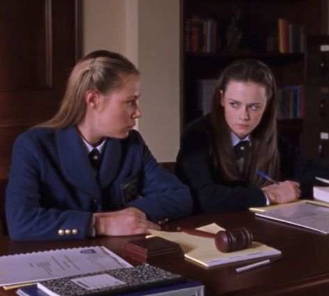 Paris Geller And Rory Gilmore, Chilton Rory, Paris Geller, Perfect Attendance, Me And Who, Academic Validation, Rory Gilmore, Studying Inspo, Best Shows Ever