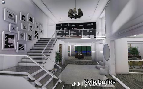 Kylie Jenner Hidden Hills House Bloxburg, Bloxburg Condo Ideas, Kylie Jenner Hidden Hills House, Bedroom Layouts For Small Rooms, Bloxburg Layout, Bloxburg City, Building Reference, Bloxburg Interior, Winter House Exterior