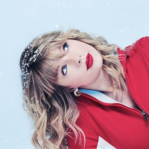 taylor swift #icon — variety magazine 2020 photoshoot Taylor Swift Bob, Taylor Swift Icon, Taylor Swift Christmas, Taylor Songs, Swift Facts, Swift Photo, Taylor Swift Red, Taylor Swift Hair, Last Fm