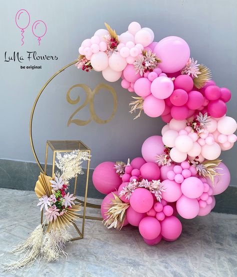 Circle Balloon Arch Ideas, Gold And Pink Balloons, Fall Festival Decorations, Party Balloons Diy, 60th Birthday Party Decorations, Circle Garland, Bridal Shower Balloons, Simple Birthday Decorations, Round Backdrop