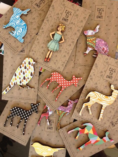 Wooden Brooches, Jean Designs, Jewelry Packaging Design, Paper Art Design, Acrylic Brooch, Magnet Crafts, African Art Paintings, Unique Brooch, Christmas Card Art