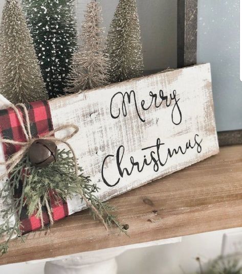 Wooden Board Crafts, Christmas Signs Diy, Barn Wood Signs, Christmas Signs Wood, Christmas Wood Crafts, Xmas Decor, Primitive Christmas, Christmas Wreaths Diy, Christmas Wood