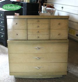 Mcm Dresser Makeover Before After, Blonde Furniture Makeover, Mcm Bedroom Furniture, Mcm Furniture Flip, Mcm Furniture Makeover, Painted Mcm Dresser, Painted Mid Century Dresser, Mod Dresser, Blond Furniture