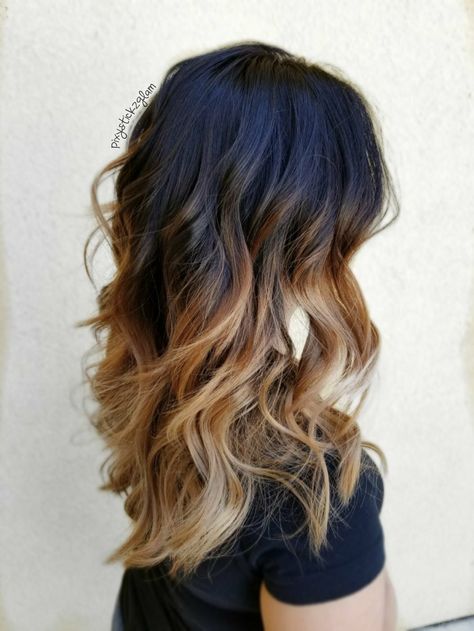 Dark Ombre hair @pixystickzglam Summer Bayalage For Dark Hair, Ombre Shoulder Length Hair, Ombre Hair Brunette, Hombre Hair, Caramel Ombre Hair, Dark Ombre Hair, Brunette Ombre, Dark Ombre, Short Ombre Hair