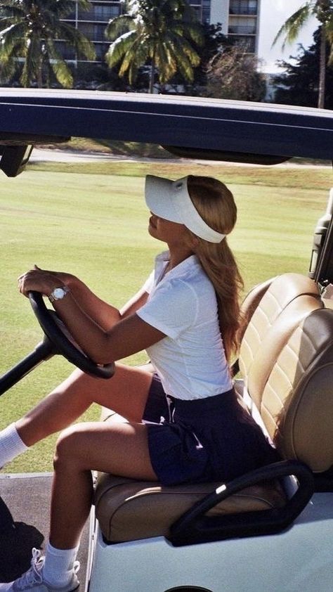 Golf Rich Aesthetic, Golf Cart Girl Aesthetic, County Club Aesthetic, Old Money Country Club Aesthetic, Golf Aesthetic Black Woman, Golf Asethic Women, Golf Old Money Aesthetic, Old Money Golf Outfits Women, Old Money Golf Aesthetic