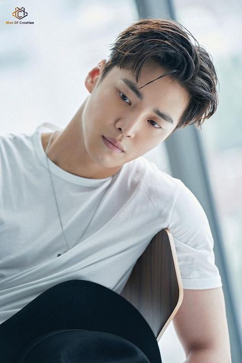 Lee Tae Hwan, Andi Mack, How To Speak Korean, Hot Actors, Handsome Actors, Kdrama Actors, Boy Hairstyles, Korean Men, Pride And Prejudice