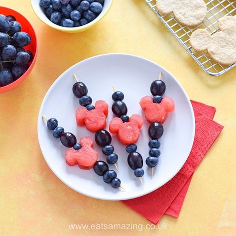 Oh Twodles Dessert Table, 2 Year Birthday Party Snacks, Mickey Mouse Finger Foods, Mickey Party Snacks, Minnie Themed Food, Mickey Mouse Desserts Table, Minnie Mouse Fruit Tray, Mickey Food Ideas, Mickey Mouse Breakfast Ideas