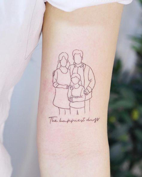 Family Of 5 Tattoo, Minimalist Family Portrait, Family Outline, 5 Tattoo, Silhouette Tattoo, Minimalist Family, Portrait Tattoos, Silhouette Tattoos, Family Of 5