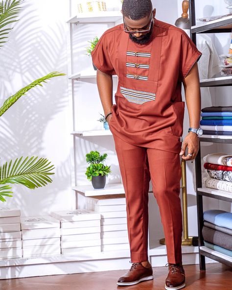 Brown Kaftan For Men, Male Wears Fashion Native, Akara Traditional Dresses For Men, Mens Native Styles, Senator Styles For Boys, Jonkoso Style For Men, Mens African Wear Designs, Men Native Styles Nigeria, Male Kaftan Styles