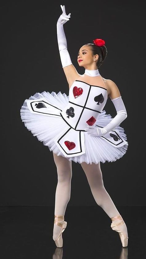 Ballet Outfit Ideas, Alice In Wonderland Ballet, Cards Costume, Creative Dance, Ballet Performance, Dance Apparel, Ballet Pictures, Ballet Russe, Tutu Ballet