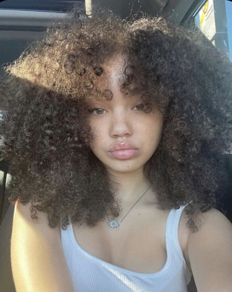 Cabello Afro Natural, Beautiful Curly Hair, Hairdos For Curly Hair, Pretty Braided Hairstyles, Natural Curls Hairstyles, Curly Hair Inspiration, Coily Hair, Curly Girl Hairstyles, Baddie Hairstyles