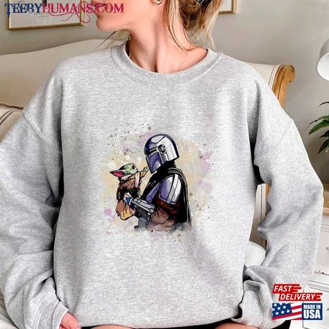 Mandalorian Grogu, Star Wars T Shirt, Star Wars Tshirt, Dream House Decor, Sweatshirt Shirt, House Decor, Star Wars, Dream House, Stars