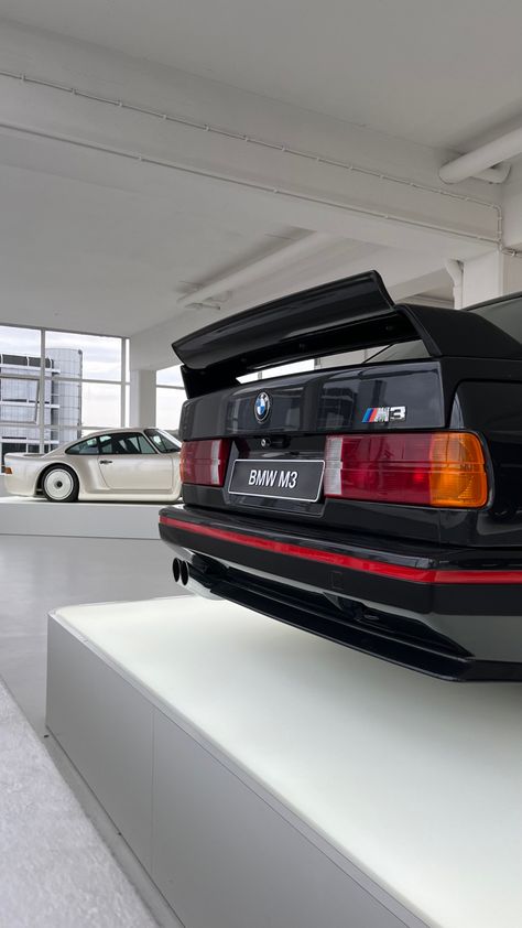 E30 Bmw Wallpaper, White Cars Aesthetic, Bmw E30 M3 Wallpapers, Cars Aesthetic Black, Bmw E30 Aesthetic, E30 Wallpaper, Bmw M3 Black, Bmw E30 M3 Aesthetic, Porsche Wallpaper