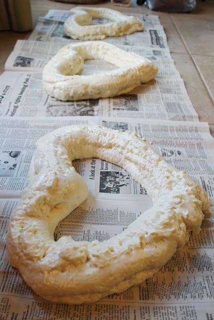 Use "Great Stuff" Insulation to creat wreath forms.  Genius!  from Miss Kopy Kat Heart Wreath Form, Heart Wreaths, The Key To My Heart, Burlap Roses, Expanding Foam, Heart Shaped Wreaths, Diy Upcycling, Rose Heart, Spray Foam