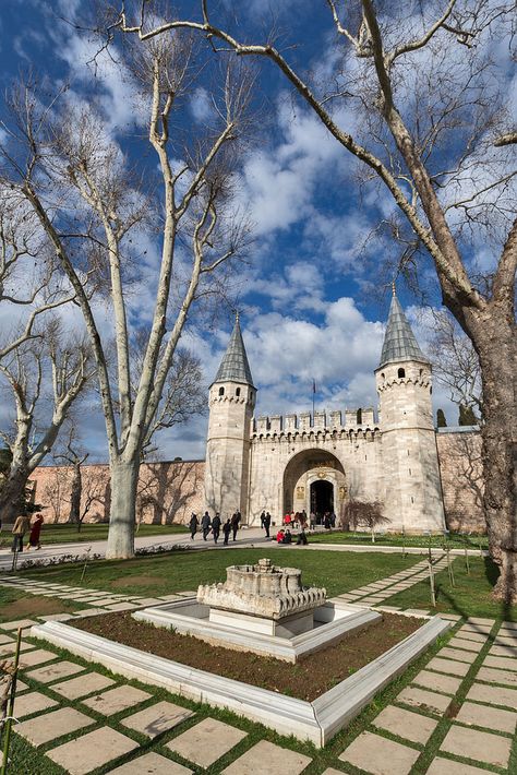 https://flic.kr/p/juFHAm | _SAL9237 | Topkapi Palace Topkapi Palace Istanbul, Topkapi Palace, Istanbul City, Main Gate, Blue City, Turkey Travel, Ottoman Empire, Yurt, Istanbul Turkey