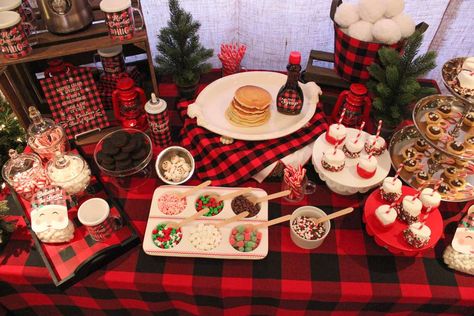 Holiday Pancakes, Flannel Party, Christmas Pancakes, Pajama Birthday Parties, Christmas Party Ideas For Teens, Christmas Pajama Party, Pancake Party, Holiday Party Ideas, Pancakes And Pajamas