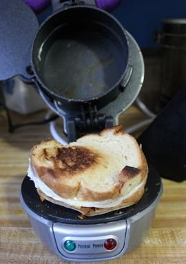 Egg Sandwich Maker Recipes, Hamilton Sandwich Maker Recipes, Sandwich Maker Machine, Hamilton Breakfast Sandwich Recipes, Breakfast Sandwich Maker Ideas, Breakfast Sandwich Maker Recipes Ideas, Recipes For Sandwich Maker, Hamilton Beach Sandwich Maker Recipes, Breakfast Maker Recipes