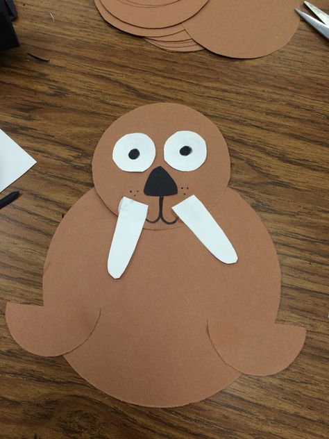 Walrus Art For Toddlers, Walrus Preschool Crafts, Arctic Animals Preschool Art, Seal Crafts For Toddlers, Artic Animals Crafts For Preschool, Polar Animal Crafts Preschool, Walrus Craft For Toddlers, Arctic Animal Crafts For Preschool, Arctic Animals Preschool Crafts