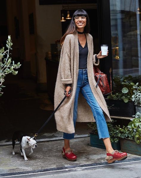 Clogs Outfit, Fashion Influencer, Looks Street Style, Looks Chic, Looks Style, Mode Inspiration, Red Shoes, Dandy, Outfits Casuales