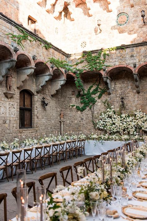 Stunning outdoor Italian destination wedding reception at Castello Di Vincigliata in Florence, Italy. Dream turned reality by Planner- Exclusive Italy Weddings, Florist- La Rosa Canina and Photographer- 5ive15ifteen Photo Company. Old Italian Wedding, Wedding Astethic, Ruin Wedding, Wedding Dress Italian, Traditional Italian Wedding, Italian Wedding Traditions, Italian Villa Wedding, Rustic Italian Wedding, Lee Petra Grebenau