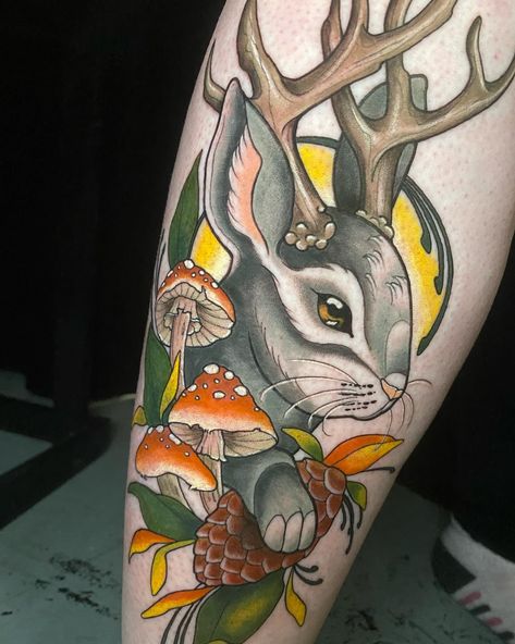 Enter the enchanting world of @sydneyctattoo with this adorable jackalope accompanied by cute mushrooms. A whimsical tattoo that brings magic and charm to life in ink. 🦌🍄⁠ Jackalope Tattoo, Aster Tattoo, Bunny Tattoos, Rabbit Tattoos, New School Tattoo, Cute Animal Drawings Kawaii, American Traditional Tattoo, Neo Traditional, Anime Tattoos