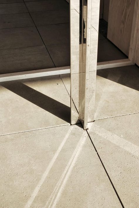 #Detail Barcelona Pavilion by Mies Van Der Rohe http://bit.ly/17FTlmV Mies Van Der Rohe Architecture, Villa Tugendhat, Column Detail, Metal Column, Travertine Floor, Barcelona Pavilion, Golf Clubhouse, Travertine Floors, Door Porch