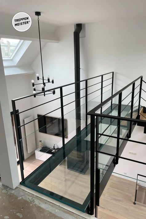 Glass Floors Architecture, Mezanine Interior, Nutec Houses, Loft House Design, Salon Suites Decor, Escalier Design, Condo Remodel, Loft Interiors, Home Stairs Design