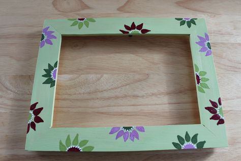 Picture Frame I painted Painting Ideas On Picture Frames, Picture Frame Painting Ideas Aesthetic, Painted Picture Frames Diy Creative, Wooden Picture Frame Painting Ideas, Painted Picture Frames Diy, Photo Frame Painting Ideas, Picture Frame Painting Ideas, Picture Frame Painting Ideas Diy, Frame Painting Ideas