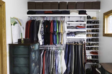 See a practical DIY walk-in closet makeover on a budget. See how to use thrift store finds and inexpensive items to create a practical and affordable closet makeover. Closet Makeover On A Budget, Closet Design Plans, Diy Walk In Closet, Fabric Storage Cubes, Carpet Remnants, Mirror Jewellery Cabinet, Shoe Holders, Hat Storage, Carpet Padding