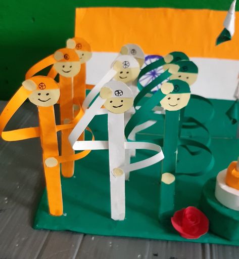 Azadi Ka Amrit Mahotsav, Happy Independence Day🤗 👌👌👏👏🙏 P.S.Hakikat Nagar, Sre.🤗💫💯❤ 15 August Project Ideas, Independence Day Activity For Children, Independent Crafts For Preschoolers, 15 August Independence Day Craft Kids, Independence Day Ideas For Kids, 15 August Activity For Kids, Independence Day Crafts For Preschoolers, Independence Day Chart For School, Independence Day Activities For Kids