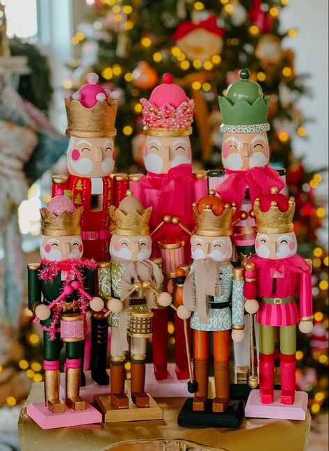 Hand painted by tyndall thorne of lindseytyn artworks Nutcrackers Painting Ideas, Nutcracker Painting Ideas On Wood, Paint Nutcracker Diy, Nut Cracker Ideas, Diy Painted Nutcracker, Anthropologie Nutcracker, Nutcracker Inspiration, Hand Painted Nutcracker, Nutcracker Painting