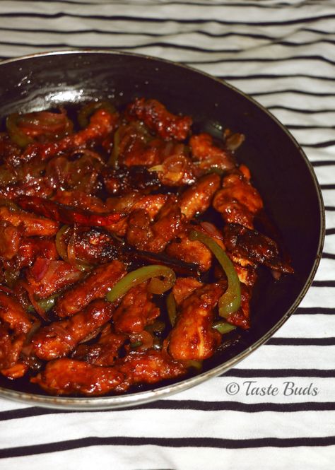 Chicken And Peppers, Dragon Chicken, Indo Chinese Recipes, Mapo Tofu, Chinese Food Recipes, Chinese Dishes, Non Veg, Chinese Recipes, Cannoli