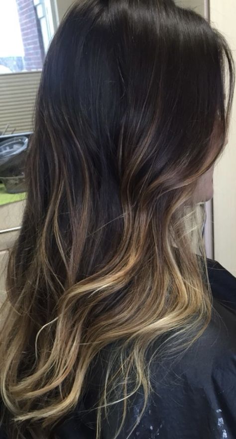 Dark Brown And Blonde Ombre, Brown Hair Into Blonde Ombre, Latina Ombre Hair, Highlights With Ombre Hair, 2016 Ombre Hair, Dark Brown Hair Ombre Blonde, Ombre Style Hair, Ombré Dark Brown Hair, Ombre Hair On Dark Hair