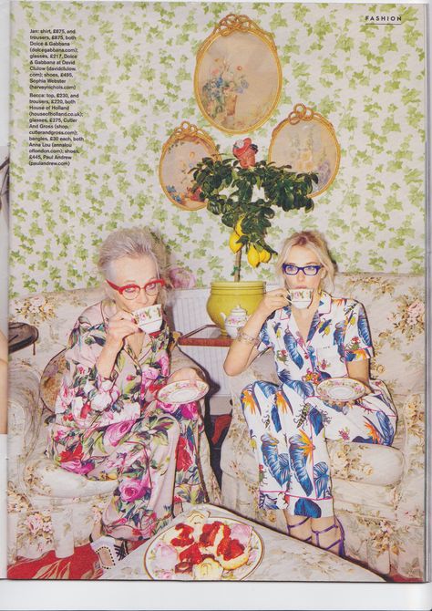 older models, Jan de Villeneuve Elder Reference, Two Models Posing Together, Grandma Core Fashion, Thats Not My Age, Cover Of Vogue, Henry Holland, Fashion Newsletter, More And Less, Advanced Style