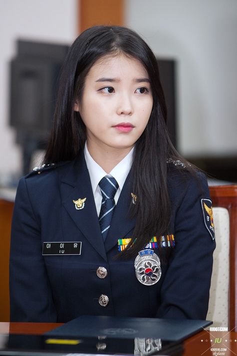 Promotion Ceremony, Female Pilot, Army Women, Military Girl, Iu Fashion, Police Women, Female Soldier, Army Girl, Uniform Fashion