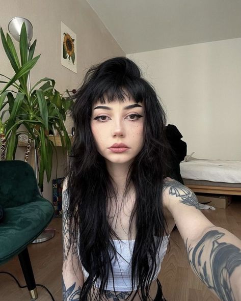 Baby Bangs Long Hair, Rustic Architecture, Goth Hair, Hair Stylies, Alternative Hair, Long Hair With Bangs, Haircut And Color, Long Black Hair, Hair Dye Colors