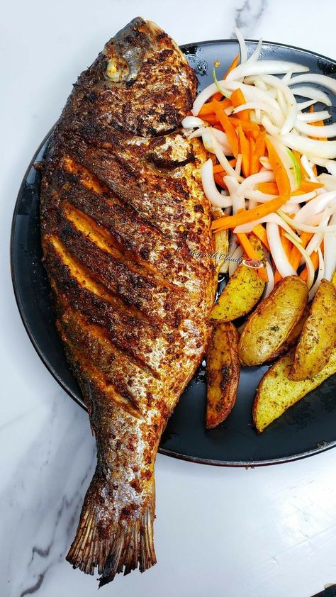 Fish Zucchini Recipes, Whole Fish Recipes, Fish Cake Birthday, Fish Fillet Recipe, Seafood Pizza, Grilled Fish Recipes, Whole Fish, Budget Family Meals, Favorite Recipes Dinner