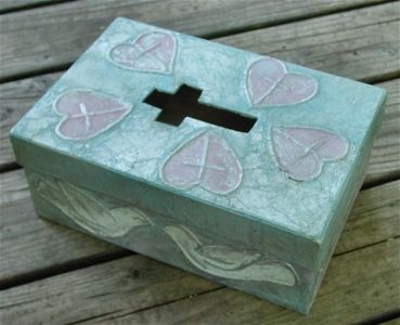 God Box / Prayer Box is a great idea for the whole family to enjoy and use! Prayer Box Diy, Offering Box, Homemade Valentine, Prayer Breakfast, Prayer Stations, Matchbox Crafts, Prayer Group, Bible School Crafts, Prayer Box