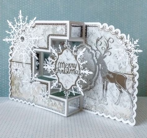 A Passion For Cards: Merry Christmas - Tonic Studios Staggered Stepper dies Regal Reindeer, Die Cut Christmas Cards, Company Christmas Cards, Tonic Cards, Homemade Holiday Cards, Handmade Christmas Cards, Fancy Fold Card Tutorials, Christmas Cards Kids, Christmas Card Inspiration