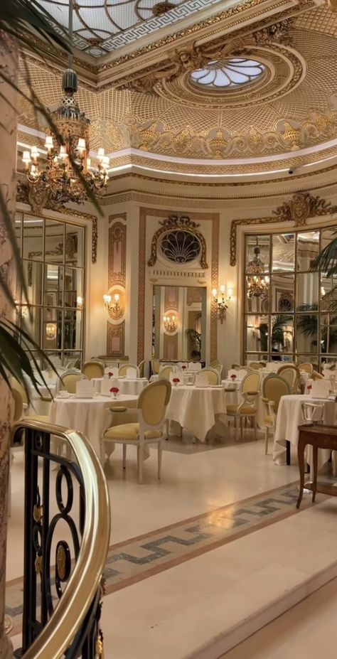 Hotel Breakfast Room, Hall Decorations, Wedding Hall Decorations, Paris Hotel, Hotel Breakfast, Room Styles, Hall Decor, Wedding Hall, Luxury Lifestyle Dreams