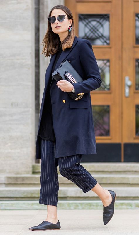 Work conference on the calendar and no idea what to wear? Get started with nine outfit ideas you'll actually want to try. Pinstripe Pants Outfit, Cute Outfits For Church, Work Conference, Conference Outfit, Pinstripe Pants, Womens Fashion For Work, 20 Years Old, Office Outfits, Womens Fashion Trends