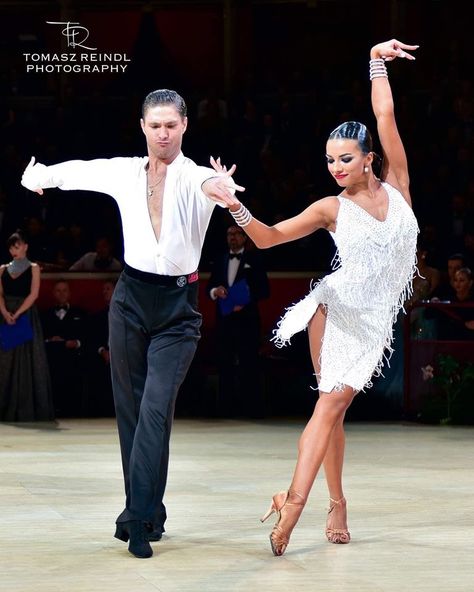 Latin Dance Poses, Salsa Aesthetic, Ballroom Dancing Aesthetic, Dance Mural, Ballroom Gowns Dance, Ballroom Dance Outfits, Ballroom Fashion, Samba Dance, Dancesport Dresses