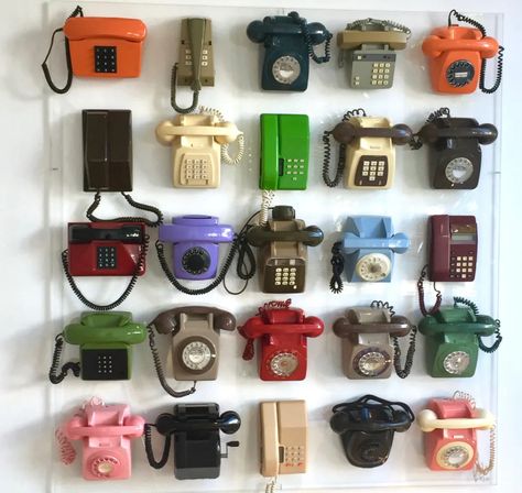 Decorative Items | Themes and Variations Telephone Vintage, Vintage Phone, Vintage Sculpture, Collections Of Objects, Vintage Phones, Museum Displays, Deco Originale, Vintage Telephone, 웃긴 사진