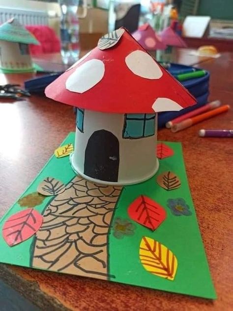 Fall Craft Activities, Flower Crafts Kids, Arts And Crafts For Teens, Art Activities For Toddlers, Montessori Toddler Activities, Fun Classroom Activities, Hand Crafts For Kids, Handmade Paper Crafts, Daycare Crafts