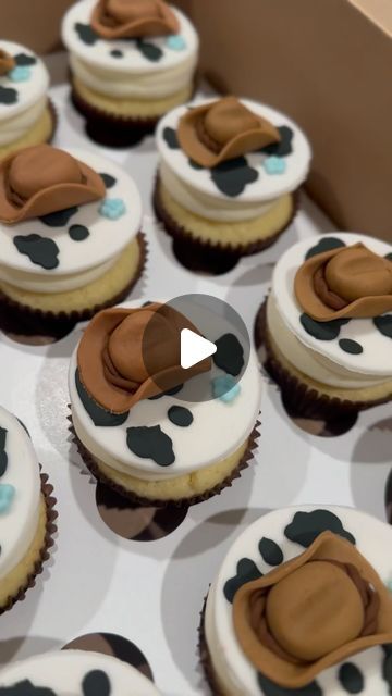 The Classic Cupcake on Instagram: "Baby shower cowboy inspo theme# cowboy" Cowboy Cupcake Ideas, Western Baby Shower Food Ideas, Rodeo Cupcakes, Cowboy Baby Shower Ideas, Western Cupcakes, Cowboy Baby Shower Cake, Cowboy Baby Shower Theme, Cowboy Cupcakes, Baby Boy Cupcakes