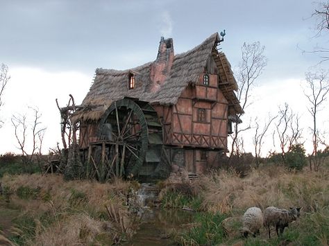 Watermill. Old Grist Mill, Abandoned Things, Medieval Village, Grist Mill, Medieval Houses, Unusual Homes, Brothers Grimm, Water Mill, Aging Wood