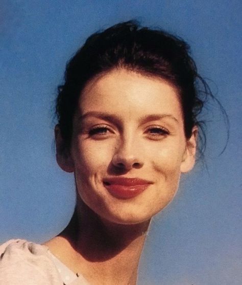 Old Pics, Caitriona Balfe, Portrait Poses, Portrait Inspiration, So Sweet, Best Photos, Drawing People, Face Drawing, Pretty Face