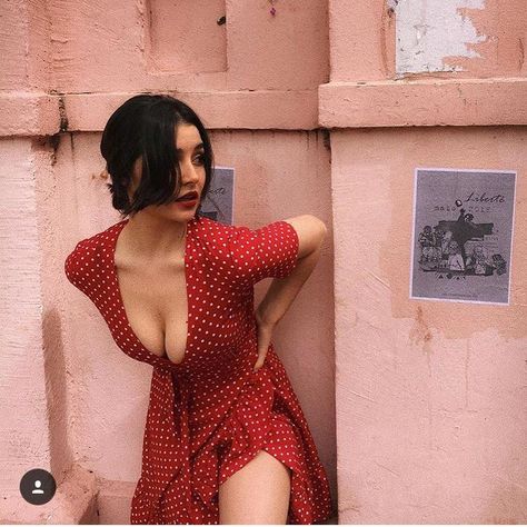 Michele Alves, Michelle Alves, Sundress Season, Disco Outfit, Beauty Women, Beautiful People, Red Dress, A Woman, Polka Dot